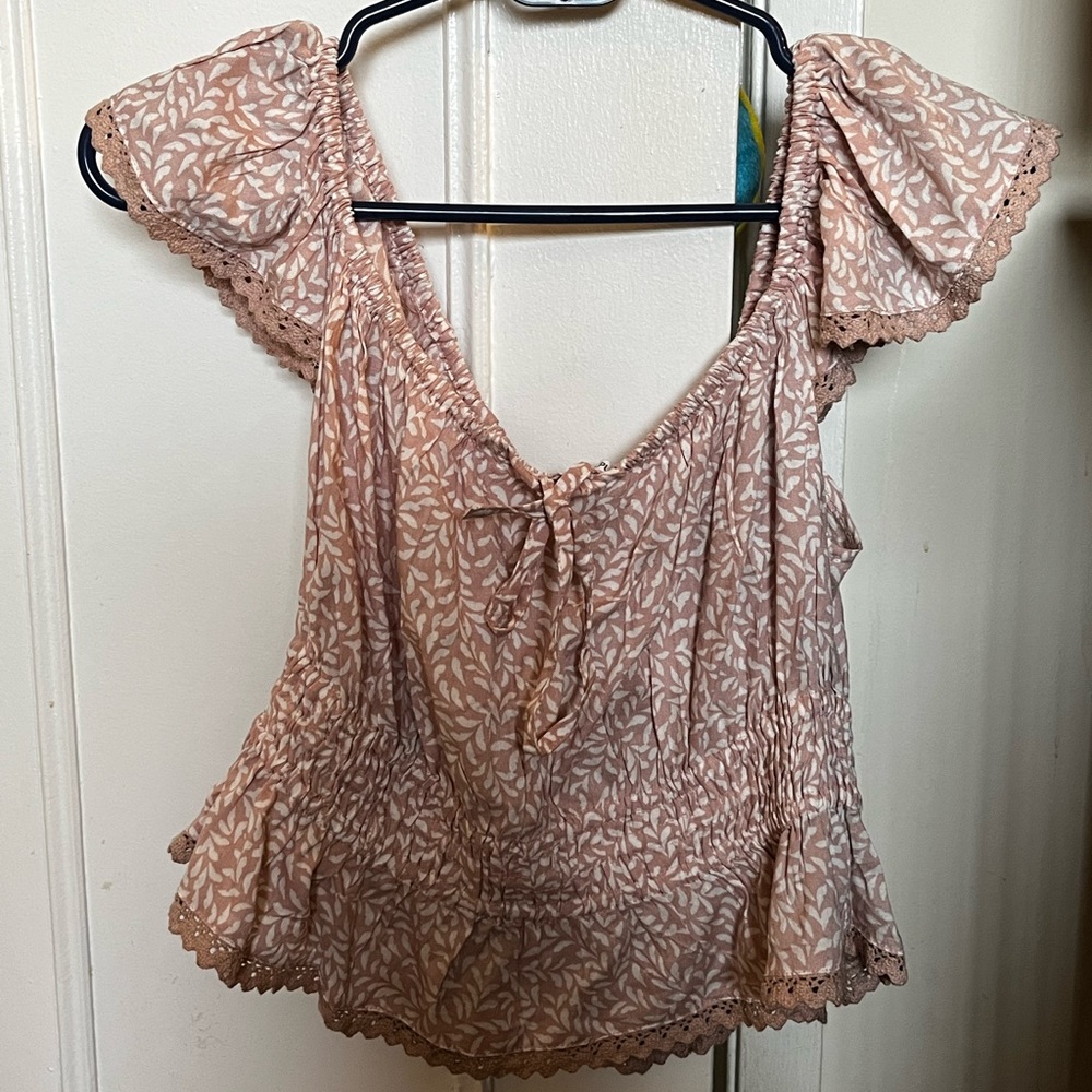 🍂3/$30🍂 Off the Shoulder Top